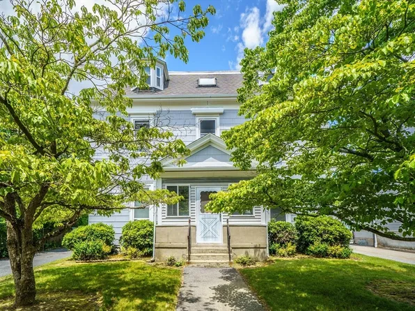 59 River St, Newton, MA 02465