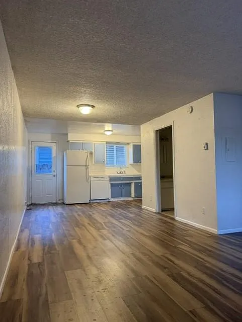 807 SE 9th St Unit 1 — Photo 4