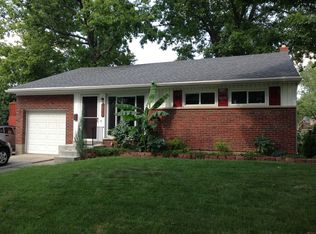 1038 Hollytree Dr, Cincinnati, OH 45231