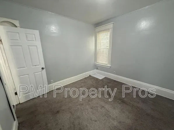 1939 N 37th St, Milwaukee, WI 53208