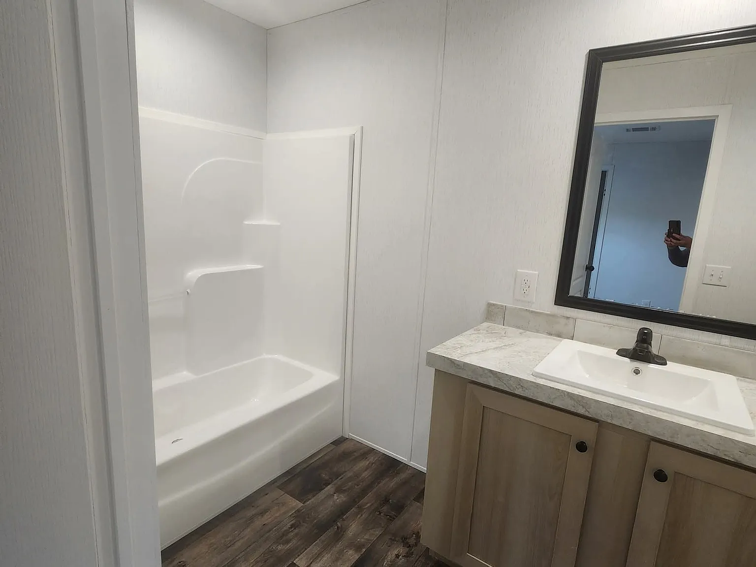 2 bed, 840 sqft, $950 — Photo 4