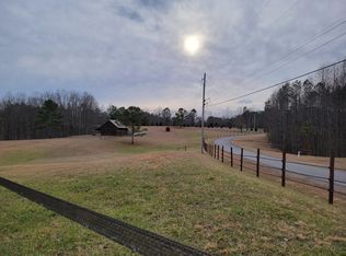 1085 Thunder Ridge Dr, South Pittsburg, TN 37380