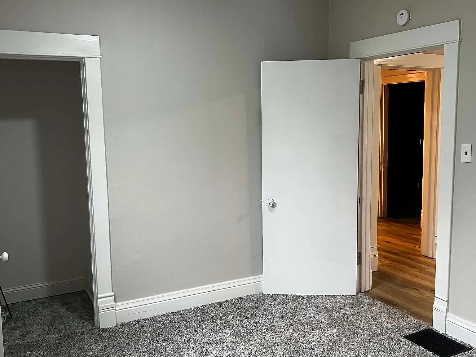 2 bed, 1200 sqft, $1,200 — Photo 4