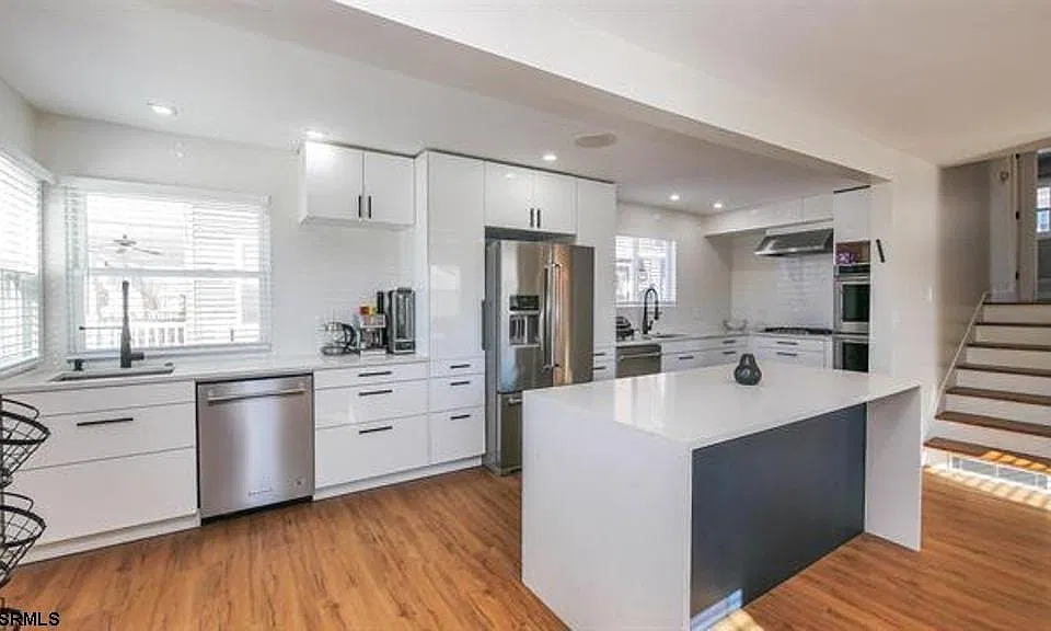219 N Clermont Ave