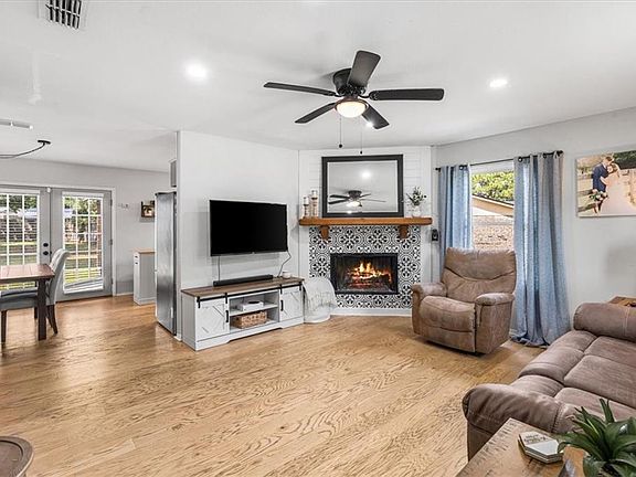 3rd image of 6608 Timbers Dr