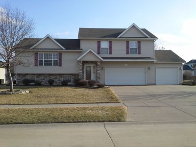 1209 W Maple St, Eldridge, IA, 52748