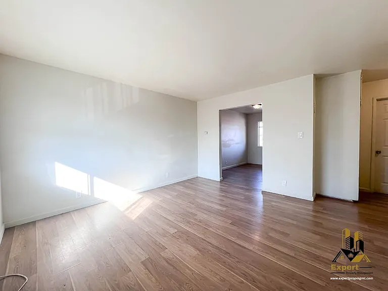 3720 Astoria St #8 — Photo 3