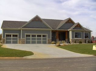 56205 Bridle Path, Middlebury, IN 46540
