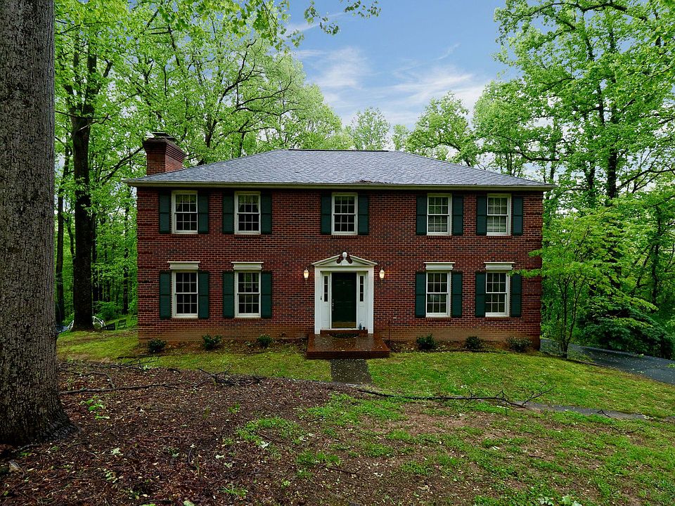 1st image of 5766 Equestrian Dr