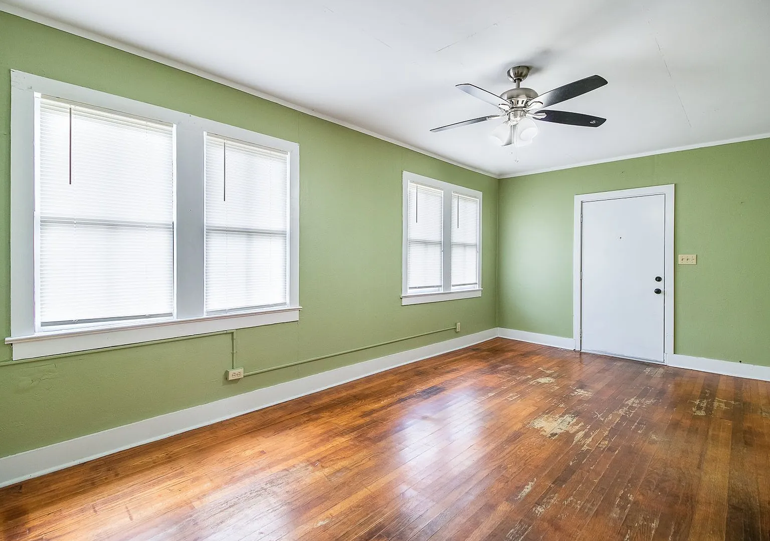 Charming 2 bedroom home in Broussard! — Photo 2