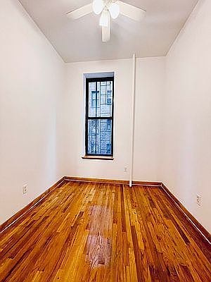 4th image of 208 E 83rd St #W