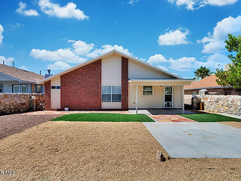 1417 Plaza Verde Dr — Photo 30