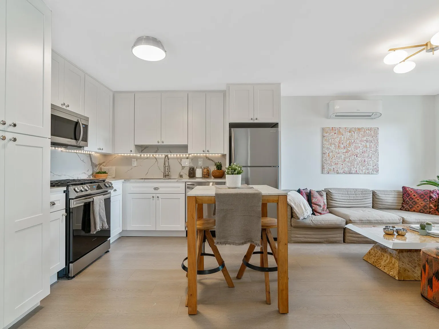West View Terrace — Photo 4