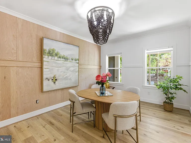 916 Waterview Dr — Photo 10