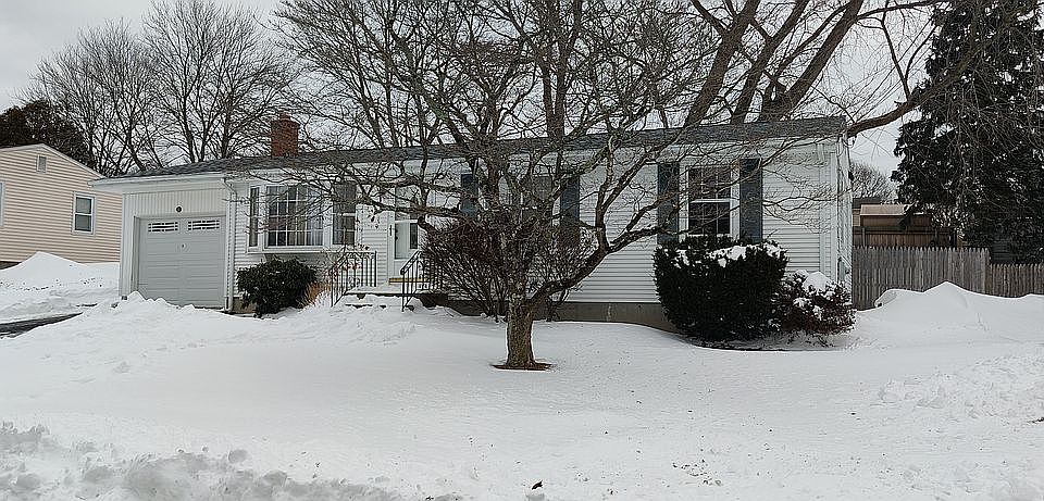 2nd image of 60 Amanda St