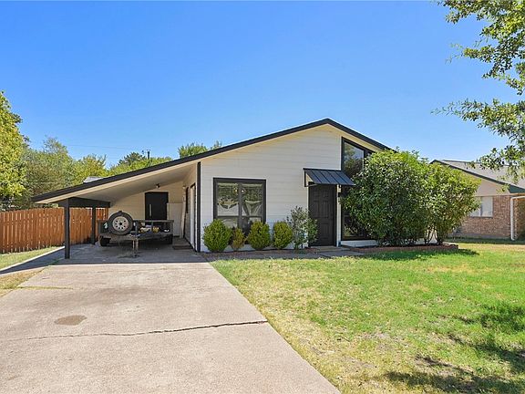 2nd image of 3015 Adrienne Dr