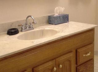 315 W Wisconsin Ave, Pewaukee, WI 53072