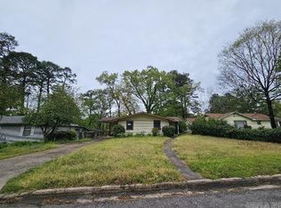 725 Valley View Rd, Benton, AR 72019