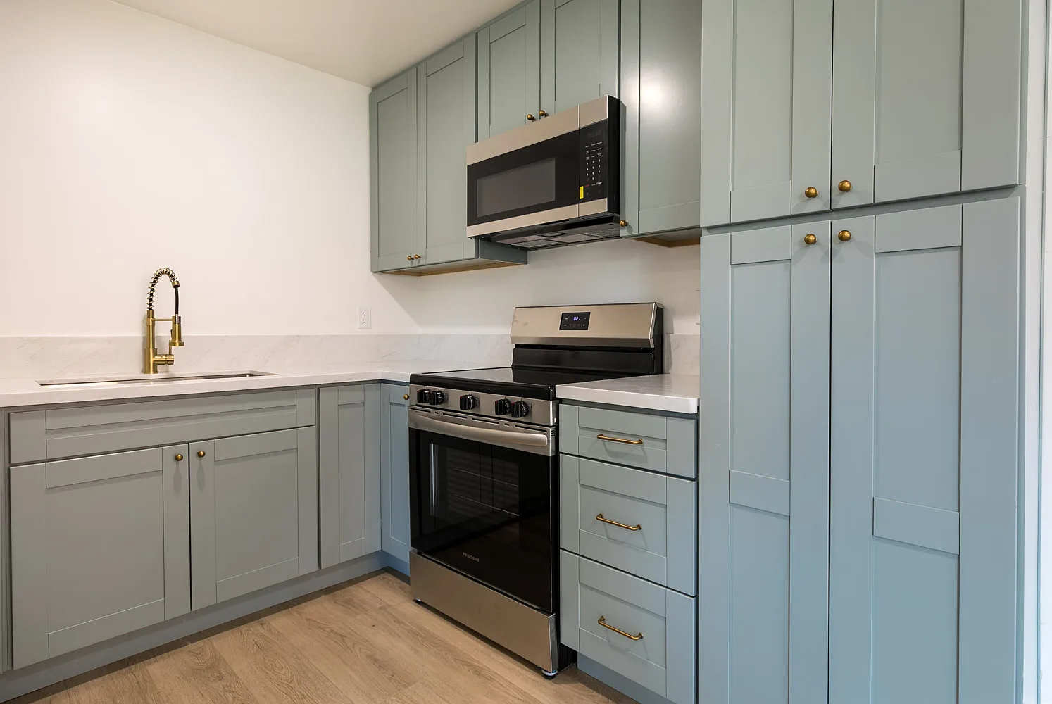 2 bed, 800 sqft, $2,495 — Photo 1