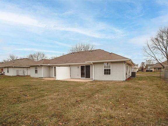 5th image of 1121 SW Ephraim Dr #45B