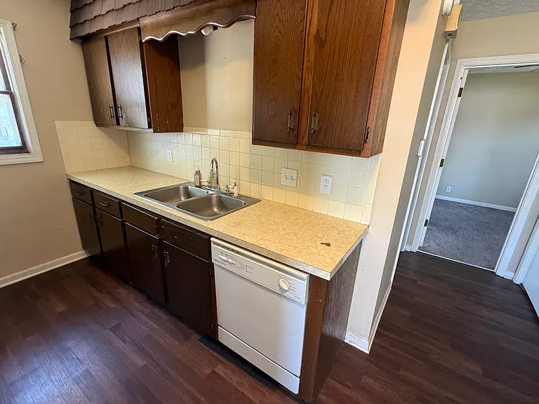608 Duvall Ave #608 — Photo 4