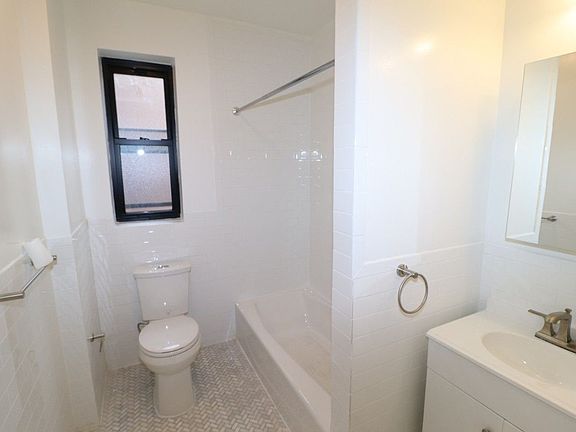 5th image of 6509 99th St APT 4L