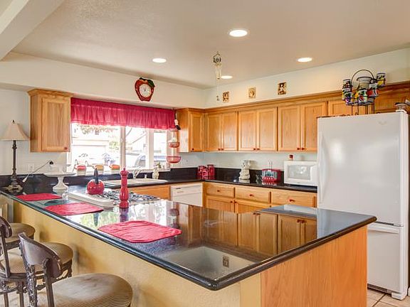 2nd image of 34 Orange Blossom Way
