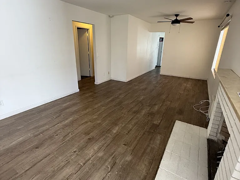390 Magnolia Cir — Photo 6