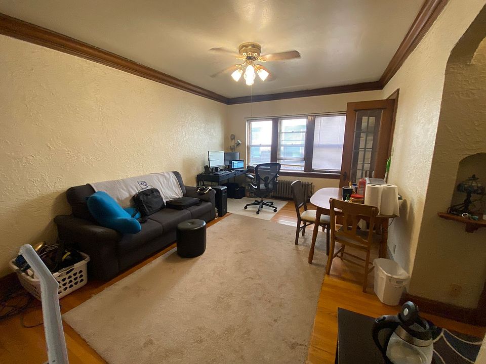 1st image of 4474 N Oakland Ave APT 204