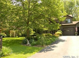 6316 Hardwood Ln, Cicero, NY 13039