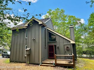 67 Alpine, Lake Harmony, PA 18624