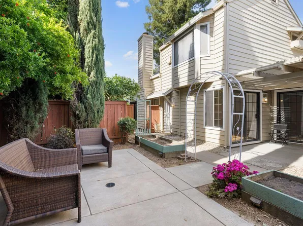 7 Whitecap Ct, Sacramento, CA 95833