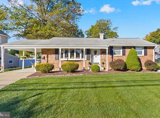 15 Ashwood Rd, Hamilton, NJ 08610