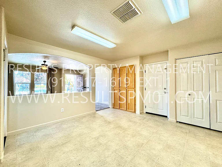 1529 Blue Squirrel St — Photo 18