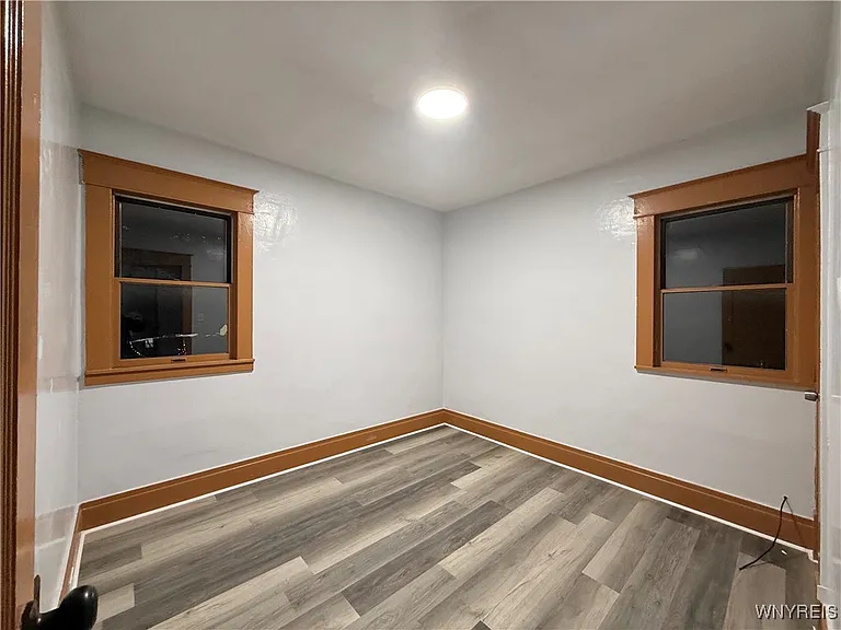111 Dempster St — Photo 22