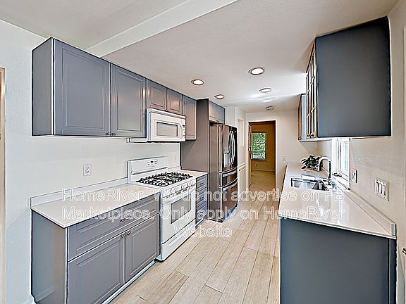 2nd image of 6837 Poppyview Dr
