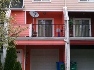 14711 NE Couch St, Portland, OR 97230