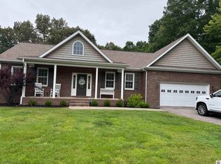 225 Andretta Dr, Paducah, KY 42003