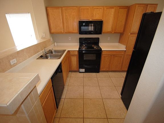 5th image of 11446 E Cicero St