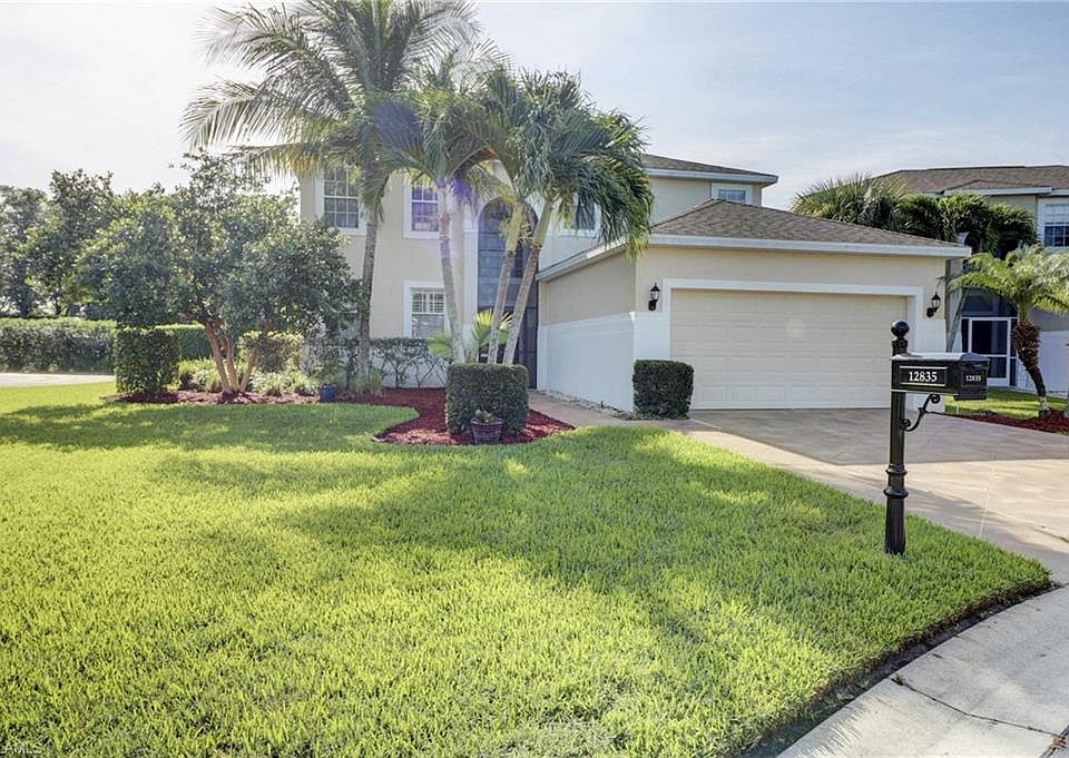 1st image of 12835 Fox Hollow Cir