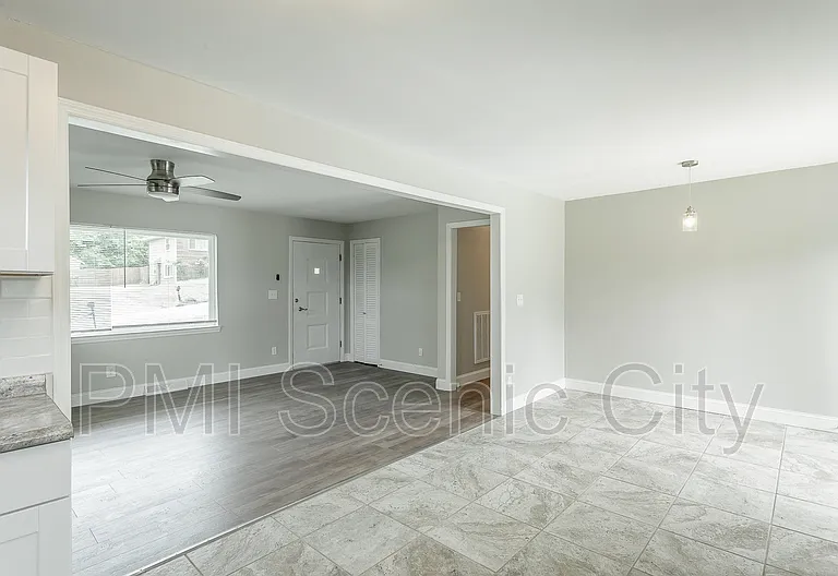 1375 Orbit Dr — Photo 30