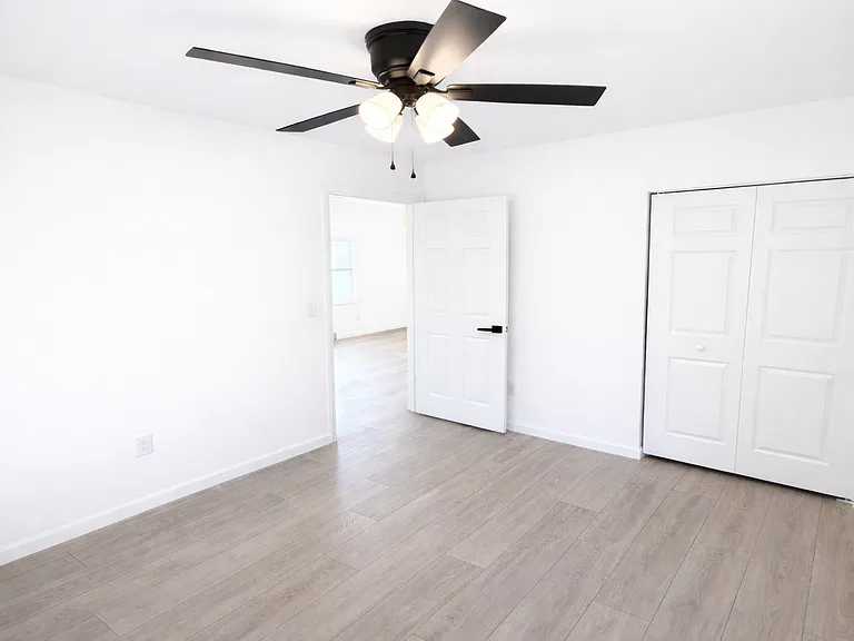 5439 Attaway St — Photo 11