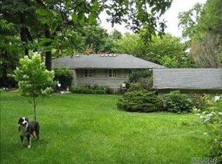52 Old Tappan Rd, Glen Cove, NY 11542