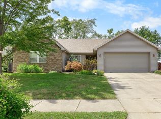 2224 Bobolink Dr, West Lafayette, IN 47906