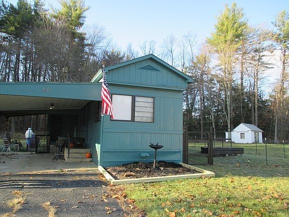 3rd image of 40 Acadia Rd