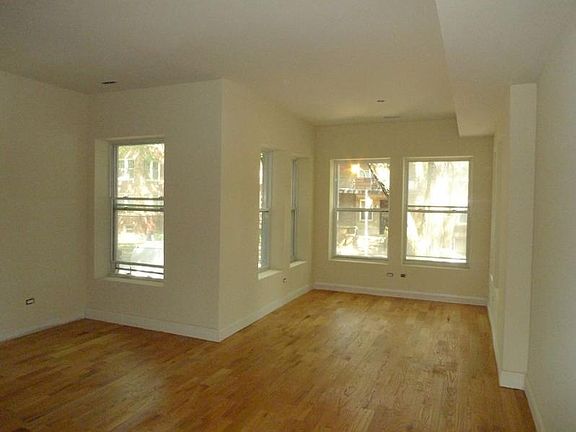 2nd image of 5444 S Woodlawn Ave #1