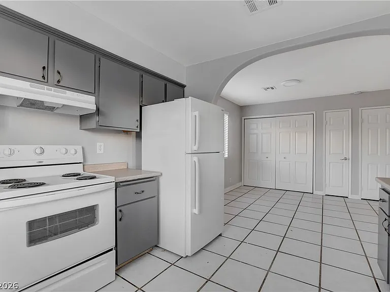 5270 Carriellen Ln #A — Photo 17