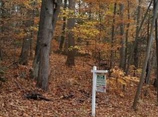 19 Deer Run Rd, Brookfield, CT 06804