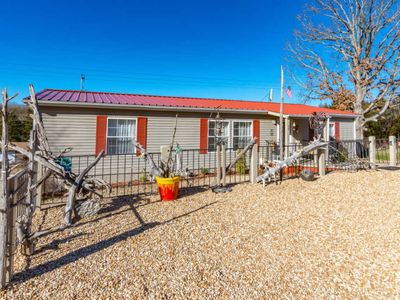 495 Sundown Ln, Rockaway Beach, MO, 65740