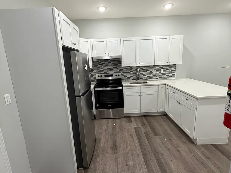 168 Rosa Parks Blvd #203 — Photo 7
